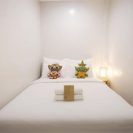 Yakthai Poshtel Bangkok Exterior foto